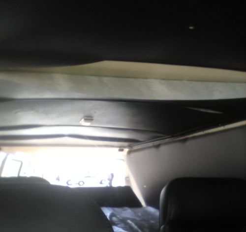 Glue Disbonding on Ceiling Panels