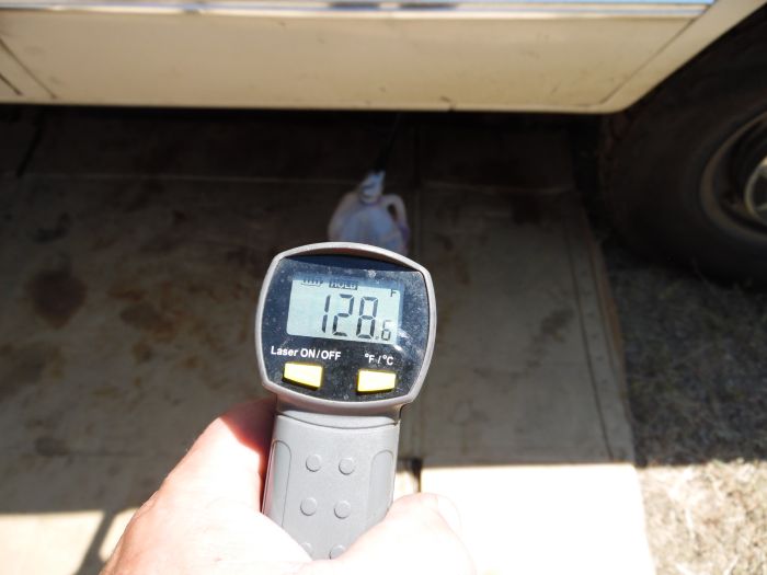 Oil temperature in the sun