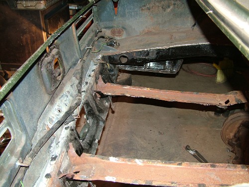 ^8 Firebird trunk pan removed